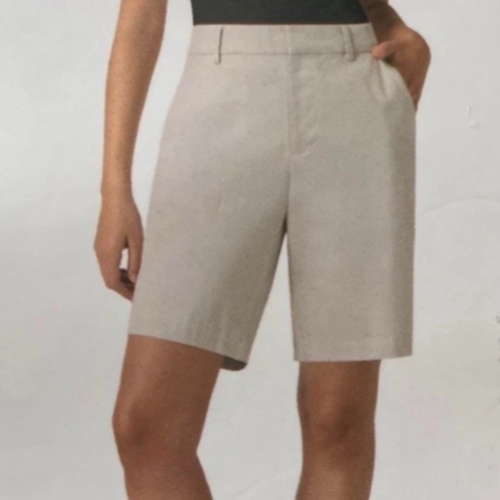 MATTY M  Women's Bermuda Chino Shorts - Beige  - Size S